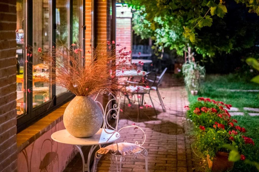 Bed and Breakfast Il Giardino Dei Frati Roncofreddo Exterior foto